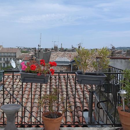 Penthouse Apartment Overlooking Place Carnot Carcassonne Exteriör bild