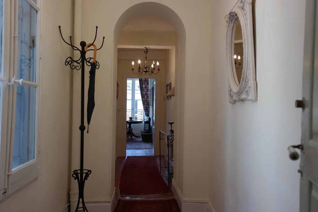 Penthouse Apartment Overlooking Place Carnot Carcassonne Exteriör bild